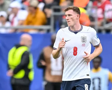 Elliot Anderson in action for England at the World Cup