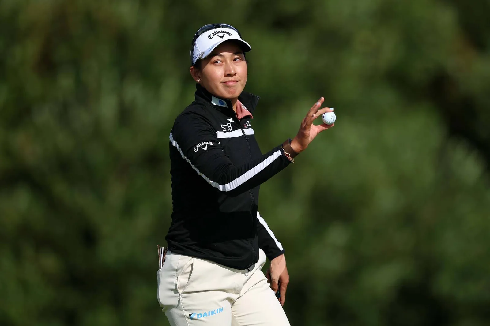 AIG Women's Open: Charley Hull, Lottie Woad in major mix as Jeeno Thitikul grabs early lead at Royal Lytham & St Annes