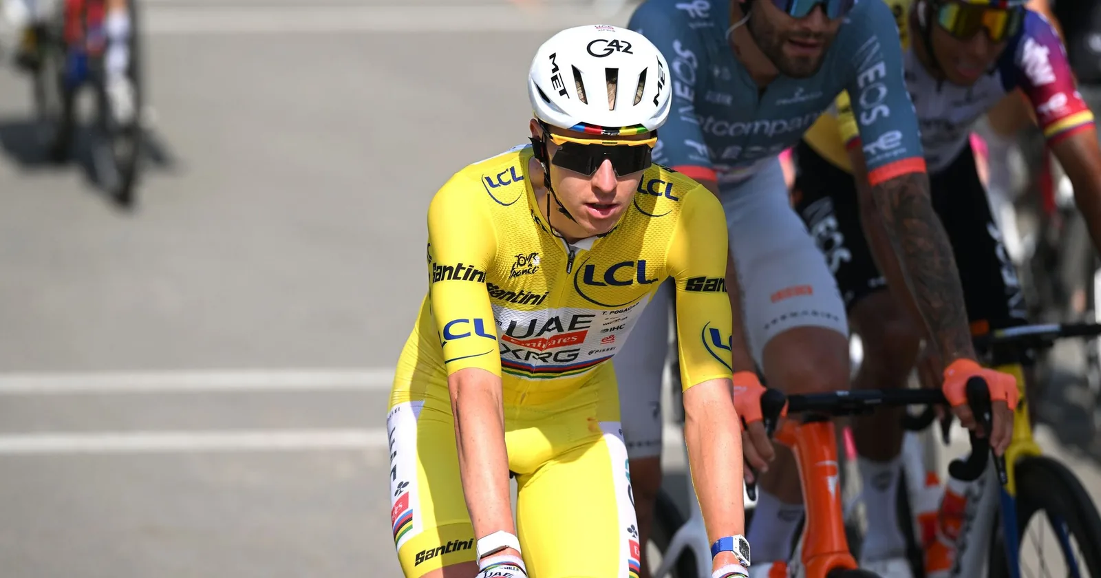 Heatwave forces Tour de France organisers to shorten Sunday’s stage nine