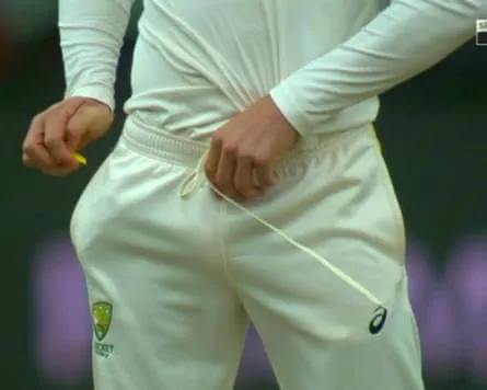 Cameron Bancroft caught on camera taking a small piece of yellow material from his right hip pocket in 2018