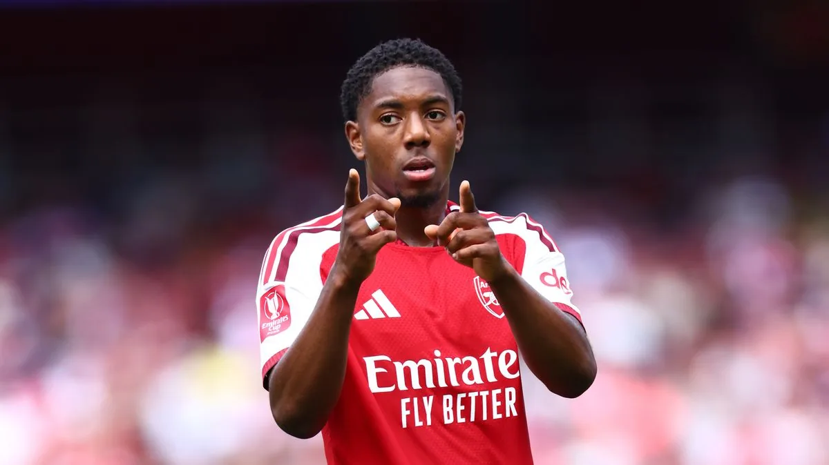Chelsea handed shock Myles Lewis-Skelly transfer chance after Arsenal's Bruno Guimaraes signing